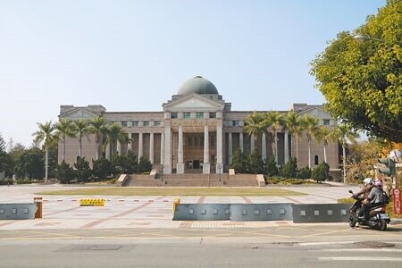 
國史館台灣文獻館的特展，引發作品真偽爭議。（報系資料照片）
