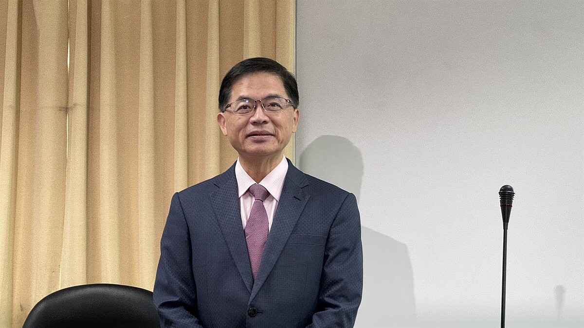 交通部長李孟諺今表示,今年國際旅客受地震、颱風及中共軍演影響很大。記者周湘芸/攝影