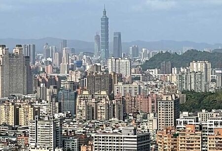 台北市政府地政局30日公布最新4月實價登錄資訊顯示,房價又見創高。圖∕本報資料照片