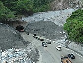 蘇花通車　駕駛憂落石仍上路