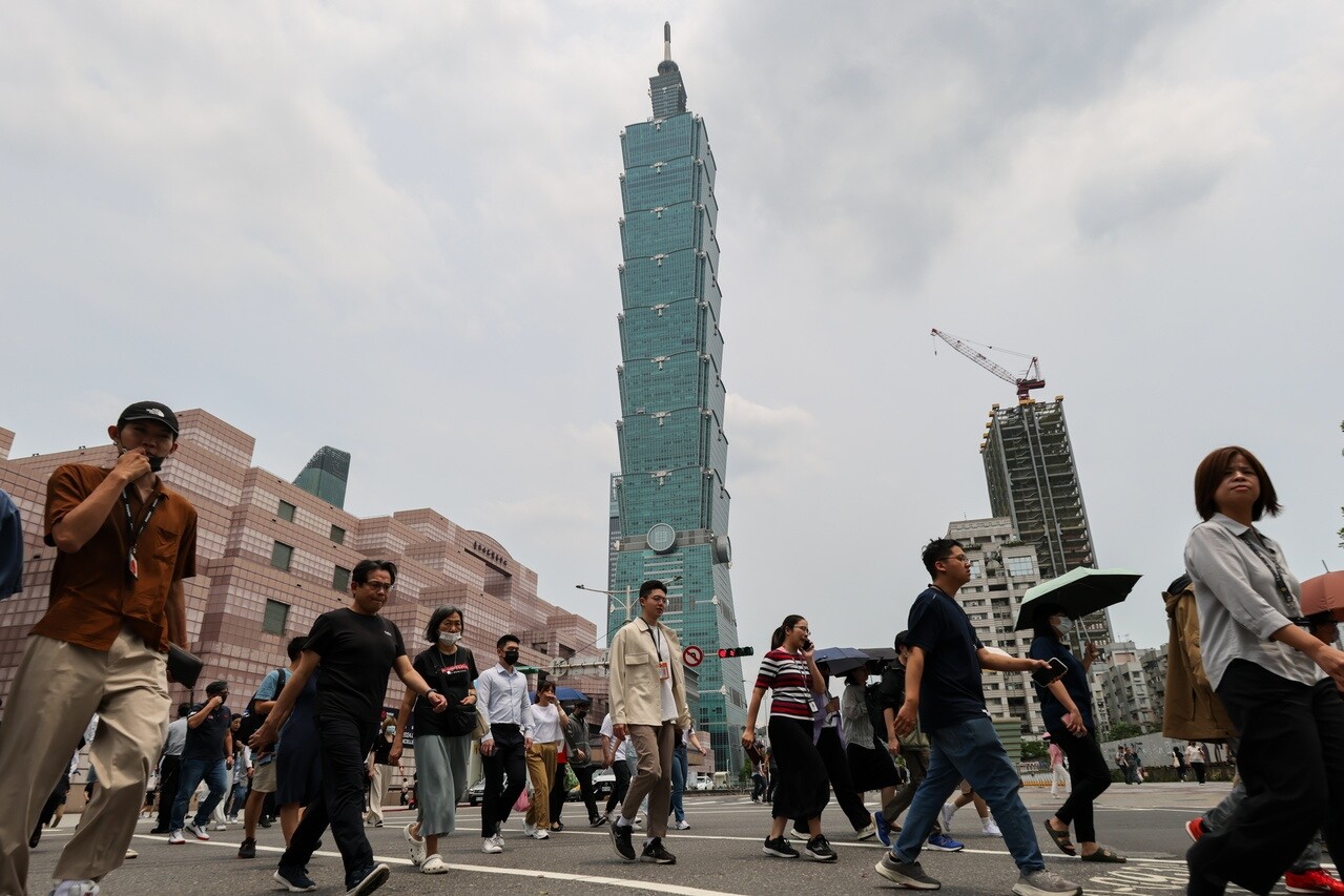 主計總處31日發布今年第2季經濟成長率概估為5.09%，較5月預測數5.18%下修0.09個百分點，主因是商品出口擴增力道不如預期。圖／聯合報系資料照 