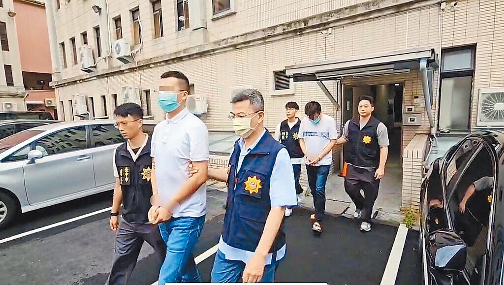 刑事局將「創意私房」在台帳房張姓男子逮捕到案，訊後依《兒童及少年性剝削防制條例》移送法辦。（翻攝照片／林郁平台北傳真）