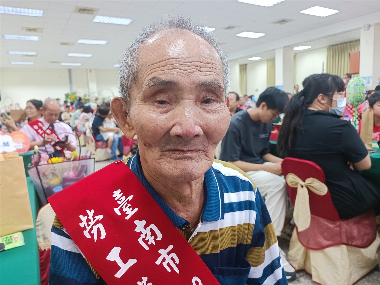 81歲洪鐵柱當選南市勞工模範父親，是當選名單中最年長者。記者謝進盛／攝影 