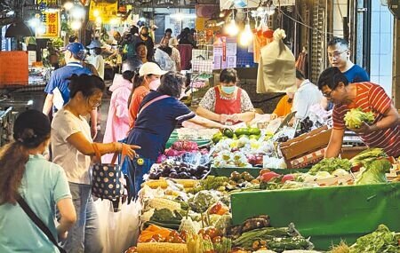 受凱米颱風影響,蔬果上漲拉升7月消費者物價(CPI)年增率。圖∕本報資料照片