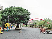 昔借地給公所　今莫名變公園用地