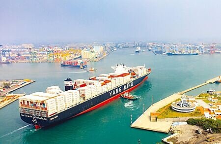 貨櫃海運三雄受惠運價大漲,7月營收翻倍增,全數創下近二年新高。圖∕本報資料照片