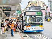 基隆公車處虧19.5億　將優化路網