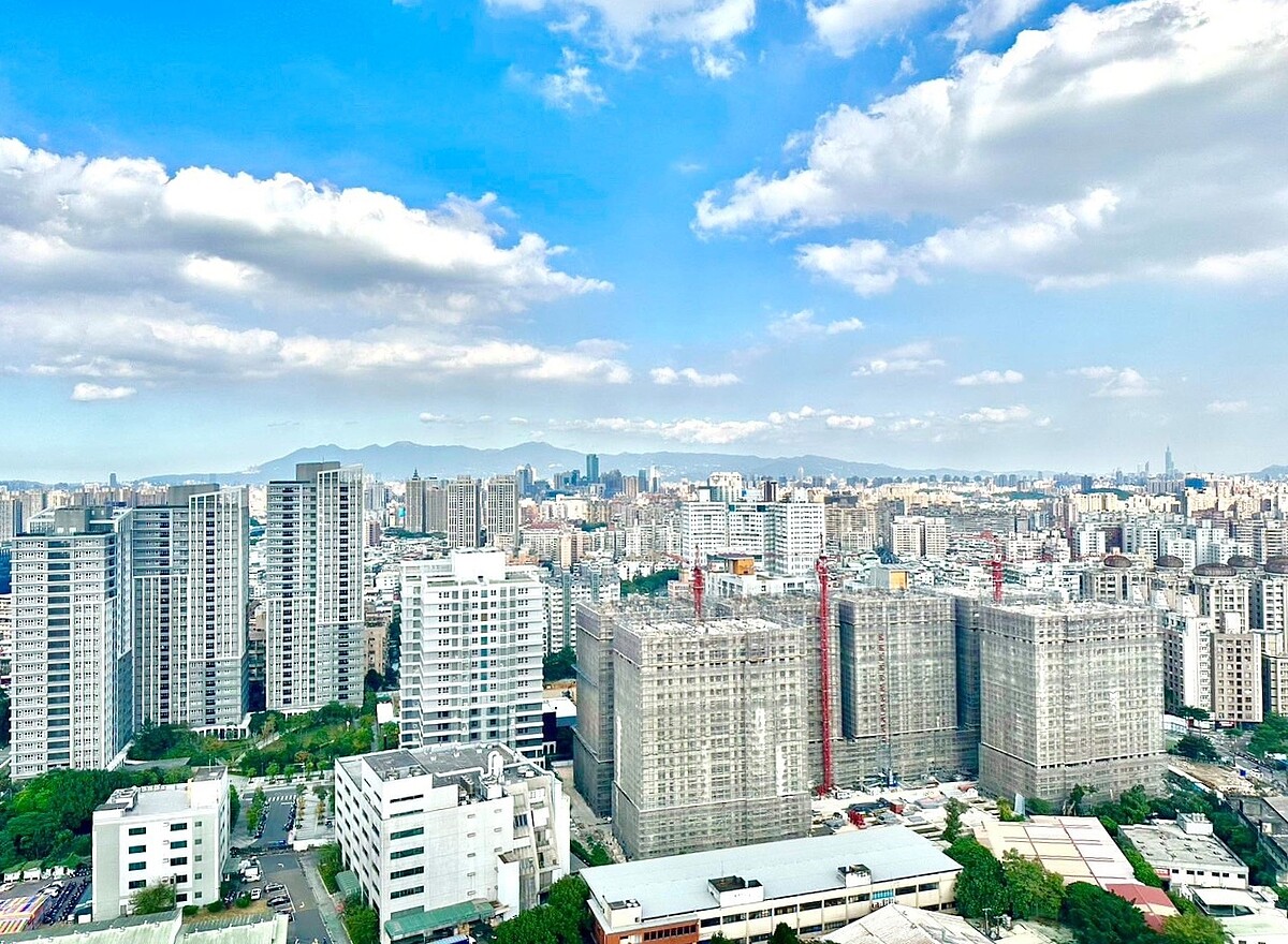 實價登錄數據顯示，近五年間新北市住宅主流總價帶已從1000萬元以下躍升至1000萬元至1500萬元。房市示意圖／永慶房產集團提供