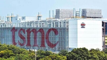 2024上半年財報公布,全體上市櫃公司獲利王由台積電衛冕霸榜。圖∕本報資料照片