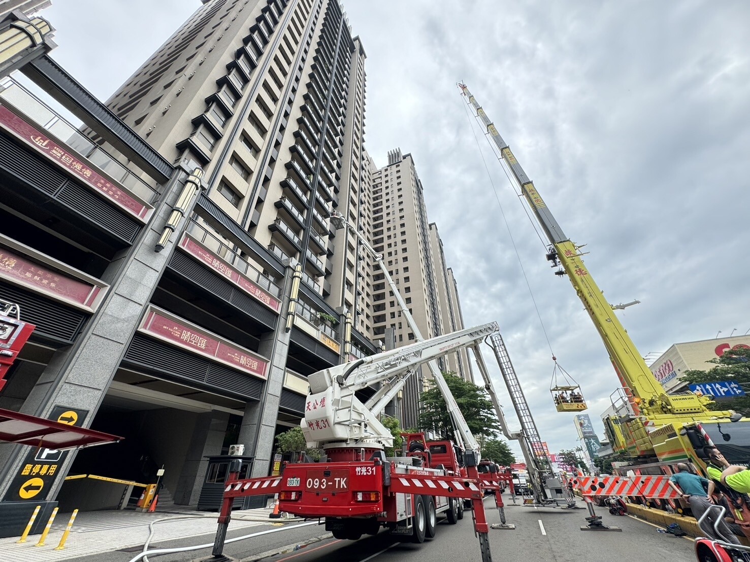 晴空匯主委簡隆至表示，「晴空匯區權人自救會」與晴空匯管委會沒有任何關係，且該自救會有多少成員、是否都是晴空匯實際住戶不得而知。圖／聯合報系資料照 