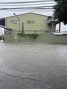 午後雷陣雨狂炸！新北樹林道路水淹半個輪胎高　居民：習慣了啦