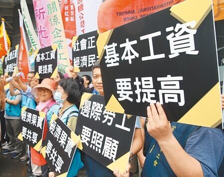 首次最低工資審議會,9月4日於勞動部召開,預料最低工資可望再上漲。(本報資料照片)