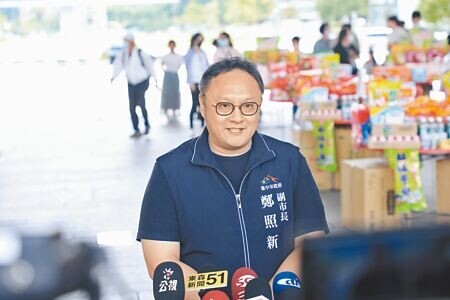 
台中市副市長鄭照新16日表示，前台中市長林佳龍、高雄市長陳其邁也都對南電北送表達過不平之鳴。（林欣儀攝）
