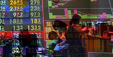 規模前十大債券ETF最近一次配息,年化配息率都逾4%,最高達7%以上。圖∕本報資料照片