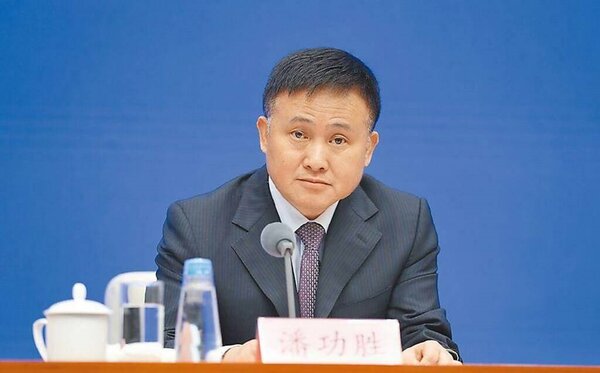 中國人民銀行行長潘功勝25日表示「房市已出現積極信號」。圖／中新社