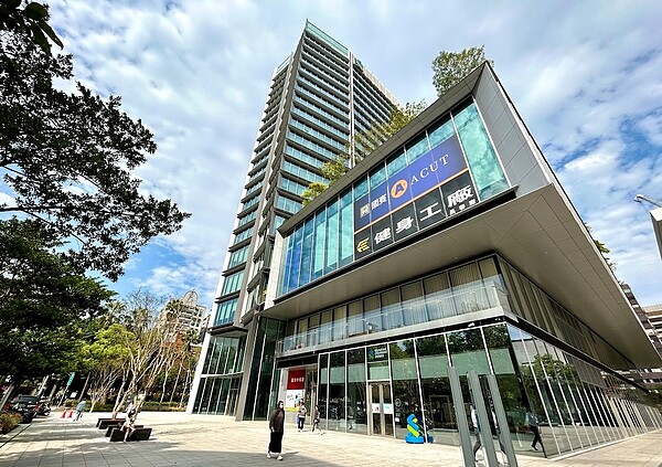 北市「老商辦」符合3條件 不怕升息!專家曝:還能漲租 南京復興,商辦大樓。圖/好房網News記者蔡佩蓉攝影