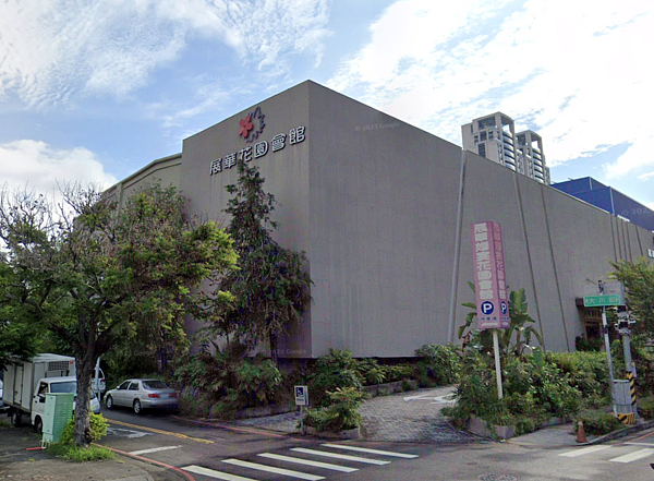台中南屯展華花園會館。圖/翻攝自GoogleMaps