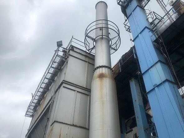 嘉義縣瀝青工廠臭味多次遭檢舉,環保局委託檢測機構採樣氣體,超標154倍開罰裁處120萬。圖/嘉義縣政府提供