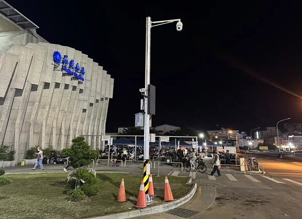 花蓮火車站前站科技執法設備取締違停，將於4月1日啟用。圖／花蓮縣警局提供