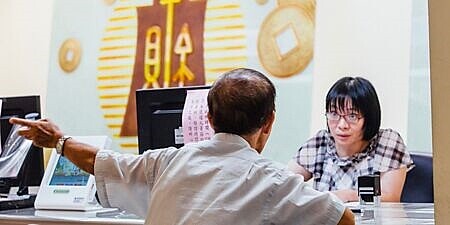 雖然2023年臺灣的租稅負擔率提高為14.6%,但仍然低於學者專家所估算,故2023年租稅負擔率的提高仍有益於降低臺灣地下經濟的規模,提升臺灣經濟發展的程度。圖∕本報資料照片