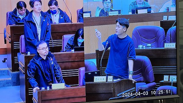 議員彭俊豪(右)以中壢社宅為例,要求市府做好社宅管理,都發局長江南志強調會透過住戶大會等方式強化輔導。圖/桃園市議會質詢即時畫面