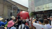 消風癱軟在地！台南紅球計畫倒數第3天驚傳破洞　團隊急搶修
