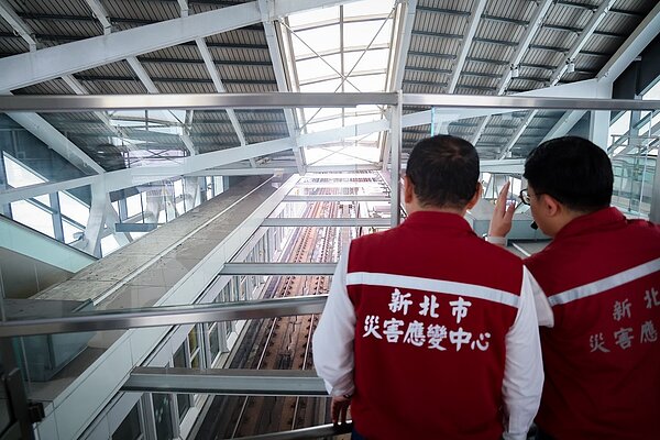 新北捷運公司表示,環狀線第二階段中和-大坪林站區間7日恢復營運,班距為10分鐘。圖/新北市政府提供