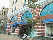 台東觀光起飛　診所、郵局跨足飯店