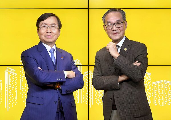 永慶慈善基金會攜手李永然律師、黃丙喜教授，推「安心買賣租屋」知識影片。圖／永慶房產集團提供