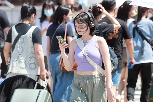 這兩天各地晴時多雲,白天偏熱、早晚涼。聯合報資料照片