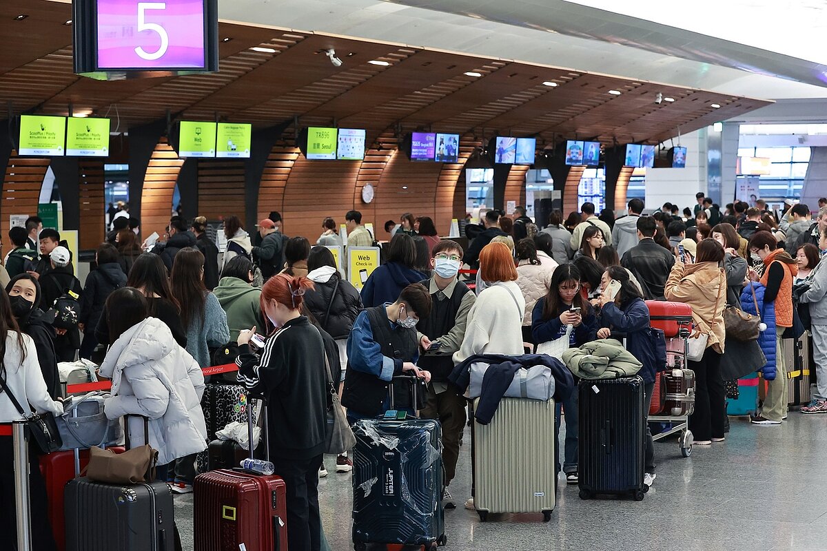 不少人喜愛出國旅遊,為了省點機票錢,往往會選擇搭乘廉航。示意圖,與新聞當事者無關。記者黃仲明/攝影