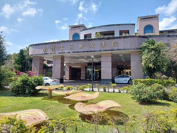 吳姓男子罹癌後遭兄姊棄養,由表妹照顧,去世後卻引發遺產糾紛,宜蘭地院日前宣判吳男表妹須支付524萬餘元給吳男兄姊。聯合報系資料照