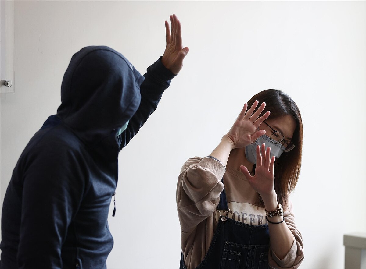 周刊報導，國民黨大老驚爆家暴醜聞，儘管有透過保全通報家暴中心，但社福機關至今未對此案開案調查，僅列追蹤。本報資料照片 