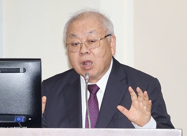 主計總處將在本月底發布國人家庭財富調查，財富分配差距是否拉大到20倍以上，主計長朱澤民不願證實。聯合報系資料照／記者黃義書攝影