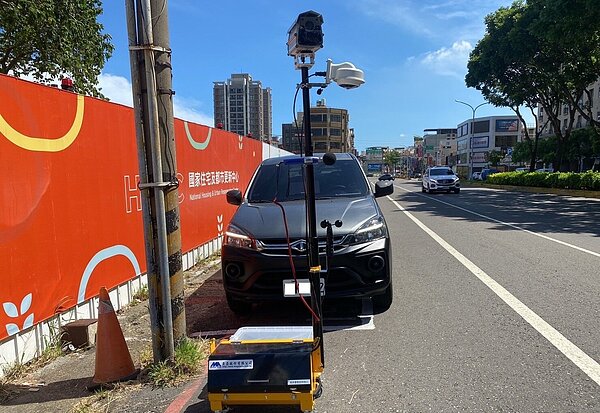 日間移動式科技執法。圖/環保局提供