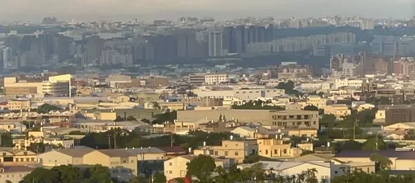 台中市人口發展城鄉差距拉大?藍綠呼籲市府建設均衡發展。記者陳秋雲/攝影