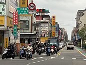 桃園去年取締「未禮讓行人」罰單數飆漲　汽車增6倍、機車11倍