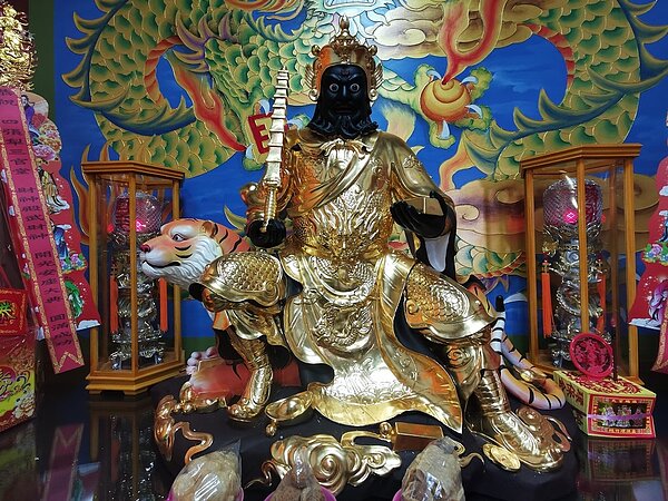 今天是農曆3月15日也是武財神的聖誕,命理師楊登嵙分享今日民俗傳統中的5大發財徵兆。圖/楊登嵙提供