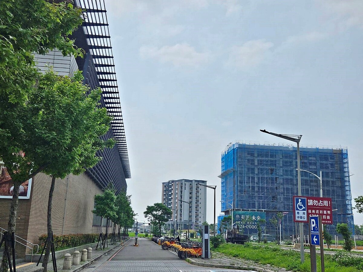 掃除投機客!房市「回到理性不追價」?專家揭2025走勢 A10山鼻是桃園及機捷房價凹陷區,甚至有台北市的民眾遠道跑來買房。圖/好房網News記者林和謙/攝