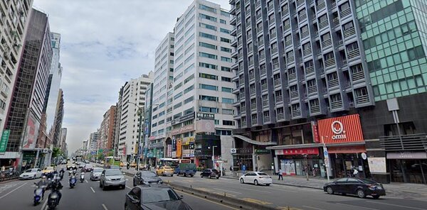 台北市「近年小宅搶翻」，有買方本來已下了斡旋金，也符合屋主實際想要拿到的金額，沒想到出現另一組買方「結果大轉變」。圖／google map