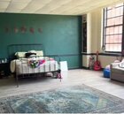 這家人買下廢棄學校改造成豪宅　教室變女兒房間