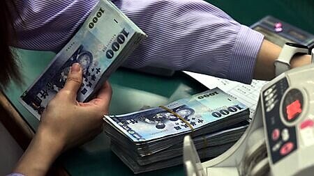 法人指出，退休金應提早準備，愈早開始愈好。圖∕本報資料照片