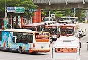 一圖看懂台北最賺錢路線公車前10名　它去年吸3.5億、載客人次破千萬
