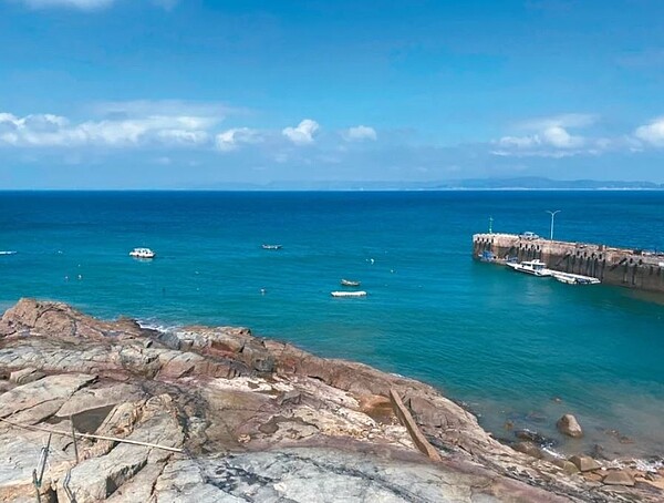 央視新聞指出,在大陸文旅部宣布福建居民到馬祖旅遊將率先恢復後,相關旅遊搜尋熱度增加超過逾7倍。圖/曾文泉提供