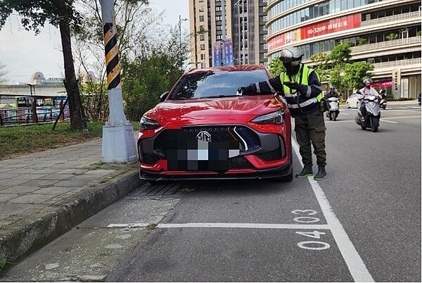 由於今年五一勞動節為週三,新北市路邊停車格維持收費。圖/新北市交通局提供