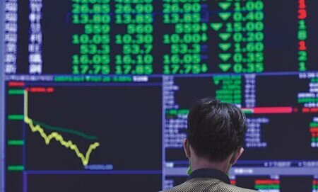 
存股族申報個人綜所稅，可採股利分開計稅或合併申報二擇一。圖∕本報資料照片
