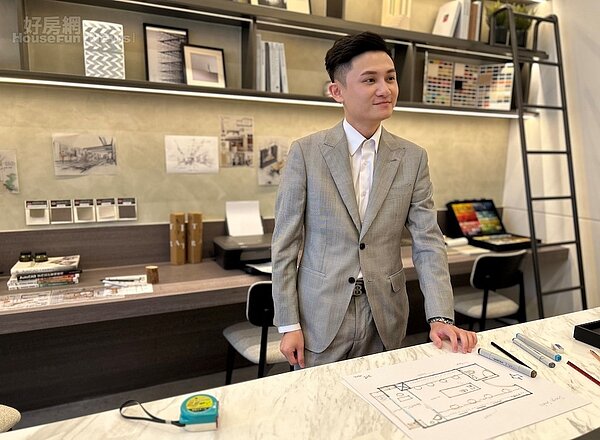 興富發建設台中七期推微型商辦建案,圖為已購客。圖/好房網News記者蔡佩蓉攝影