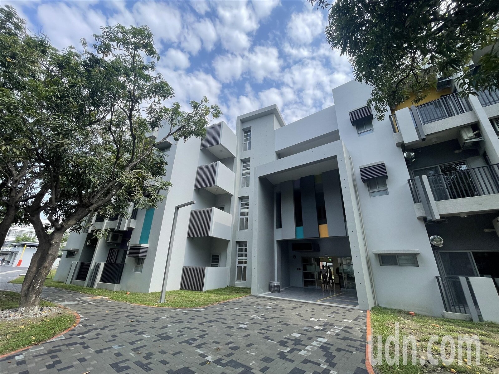 台南榮家永康基地「安養健康園區」分成夫妻房和單人房2種房型共150床,提供具生活自理能力的長者申請入住。記者萬于甄/攝影