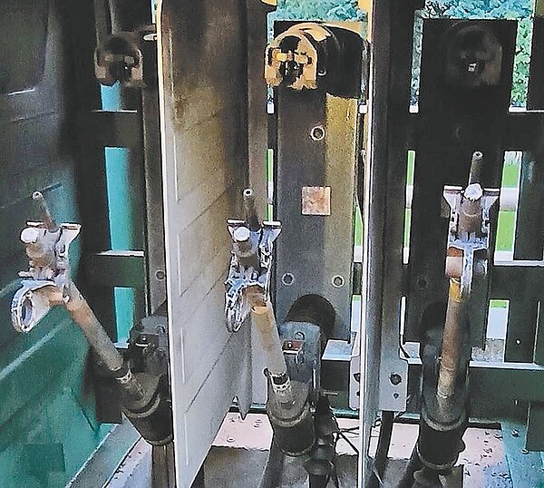 桃園市大園區2日清晨因供電設備故障,再傳2615戶停電,台電解釋,近期停電事故天災及外力因素合計占69%,設備故障為31%。圖/台電提供