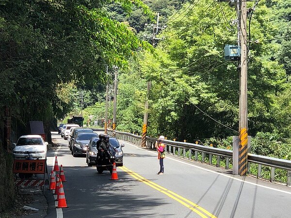 台14線76.5至79K、台14甲線18.5至24.5K共6處進行護坡工程,明起施工,採單線雙向通行且機動管制。交管示意圖。圖/埔里工務段提供